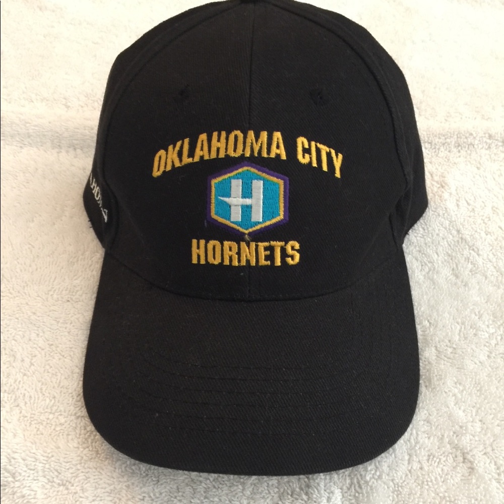Collector OKC HORNETS hat